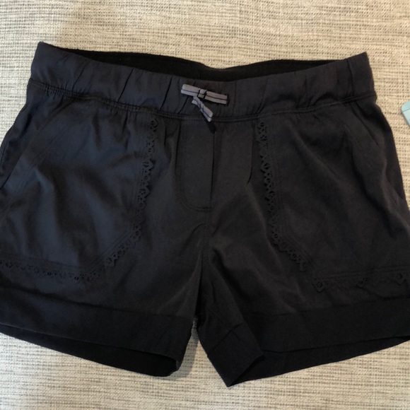 Shorts - Picture 2 of 5